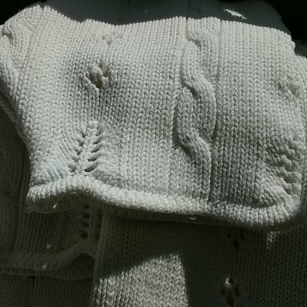 Cross stitch pattern sweater - Picture 5 of 6
